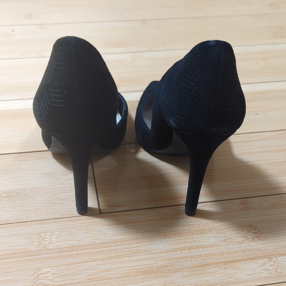 Jessica Simpson Black Heels - Picture 5 of 8